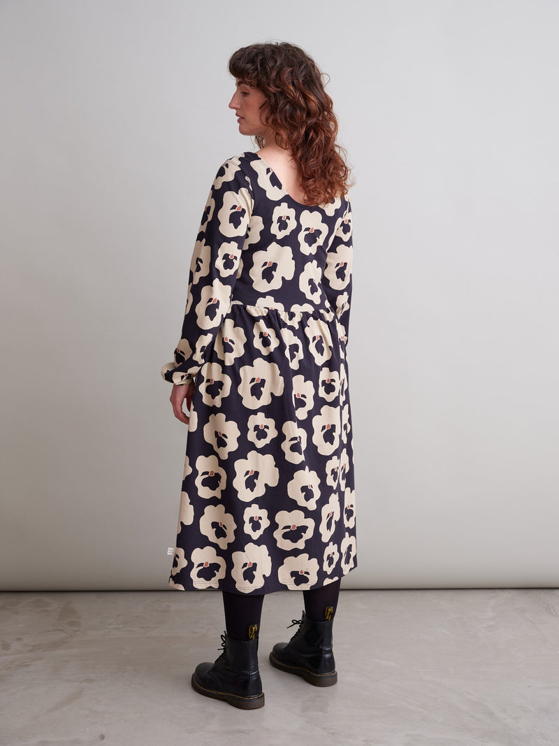 Autumn Viola aikuisten mekko