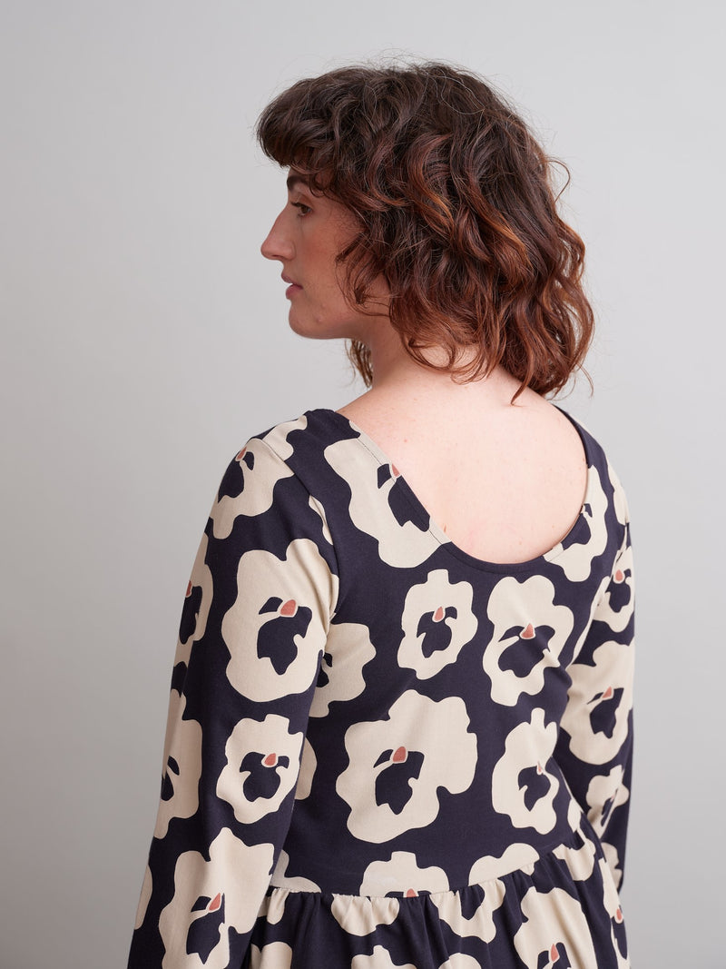 Autumn Viola aikuisten mekko