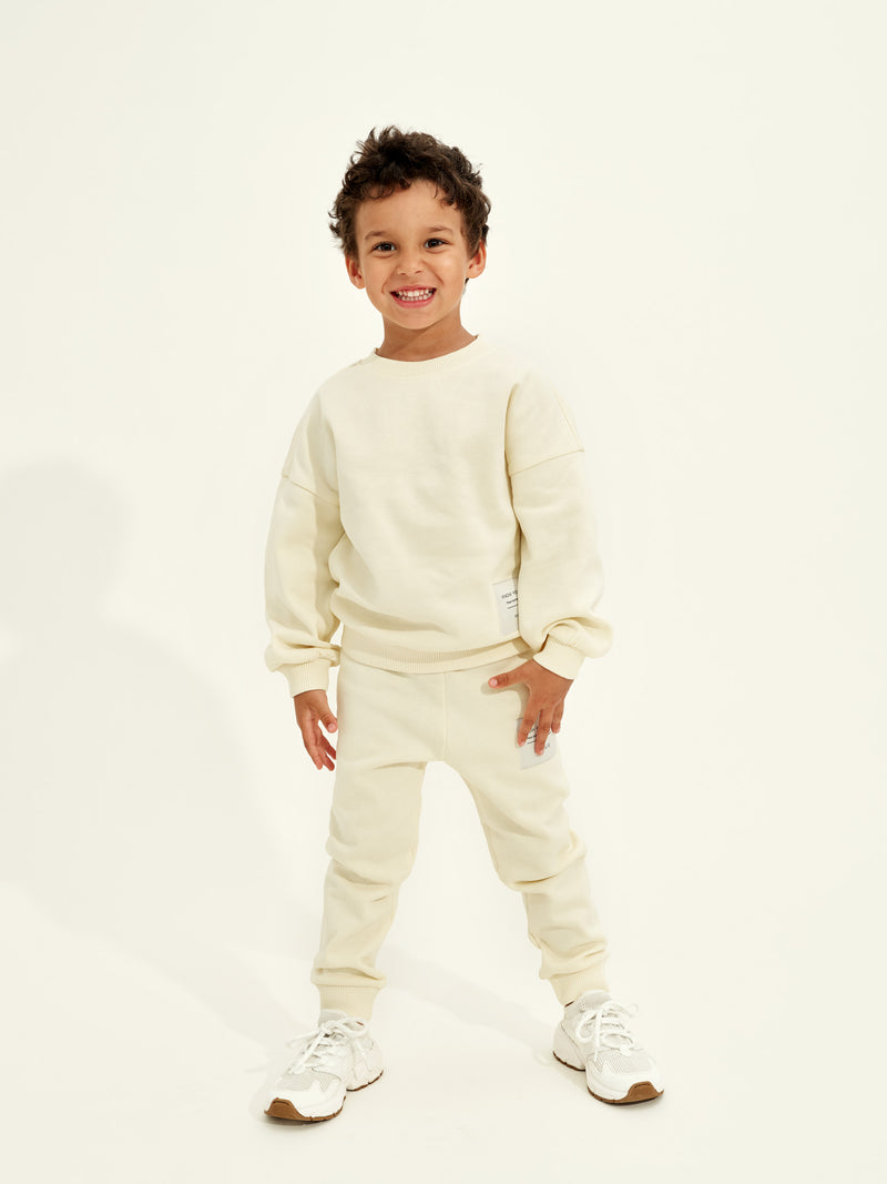Superpower-collegepaita, pale yellow